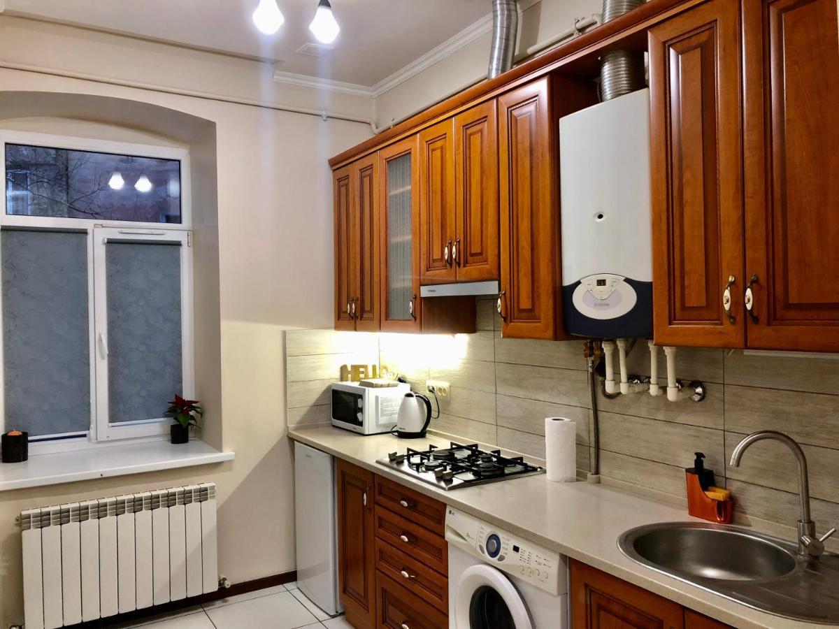 Old City Apartment With Parking 리비프 외부 사진