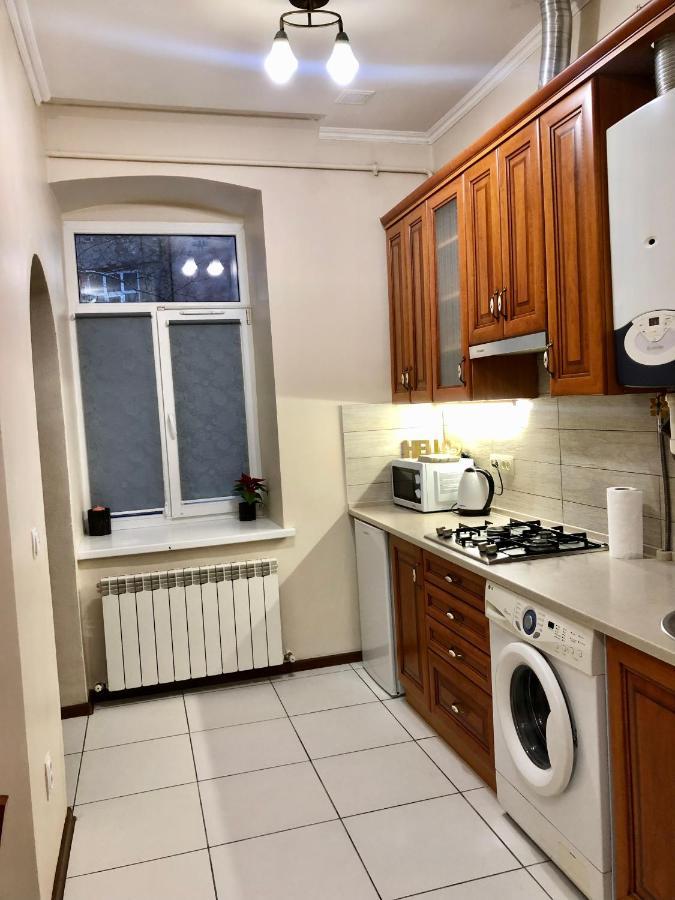 Old City Apartment With Parking 리비프 외부 사진