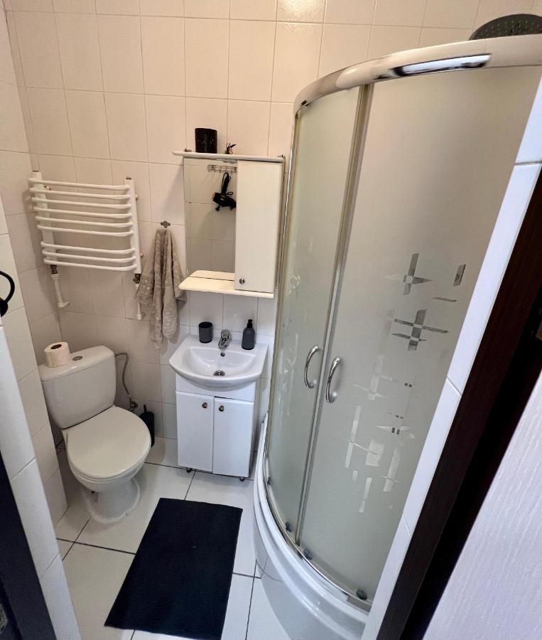 Old City Apartment With Parking 리비프 외부 사진